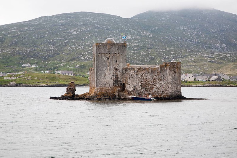 Kisimul castle dating from the sixteenth century and home of the MacNeil clan, Castlebay, Barra, Outer Hebrides, Scotland, UK