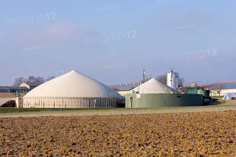 Symbolic image, energy transition, biogas plant near Backnang, arable farming, field, Baden-Württemberg, Germany, Europe