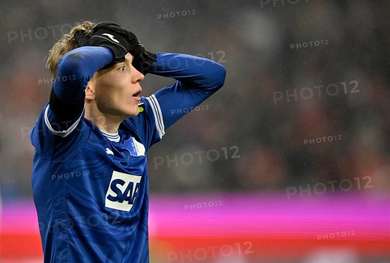 Maximilian Beier TSG 1899 Hoffenheim (14) disappointed after missing a goal opportunity Gesture Gesture Allianz Arena, Munich, Bavaria, Germany, Europe