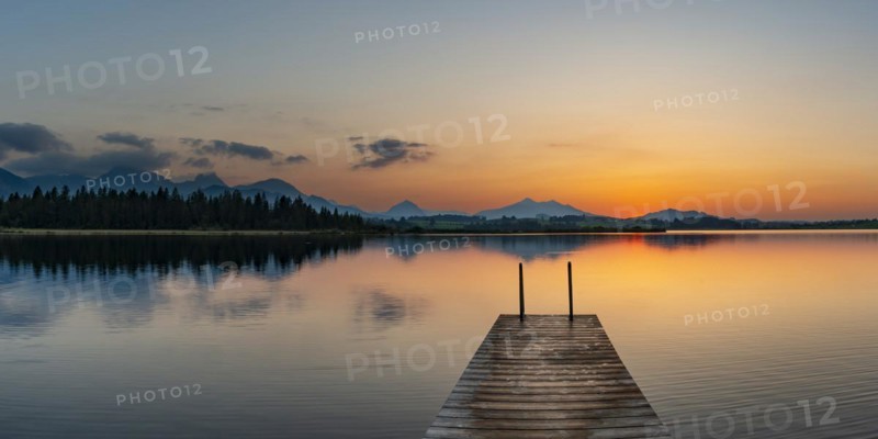 Sunset, Hopfensee, Hopfen am See, near Füssen, OstallgÃ¤u, AllgÃ¤u, Bavaria, Germany, Europe