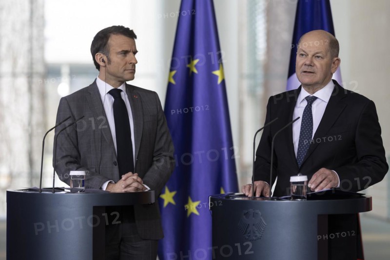 Olaf Scholz (SPD), Federal Chancellor, Emmanuel Macron, President of France, at a press conference at the Federal Chancellery in Berlin, 15 March 2024