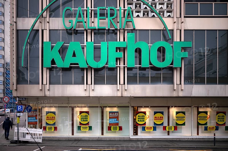 Galeria Kaufhof department stores' chain, logo, SALE, clearance sale, Stuttgart, KönigsstraÃŸe, Baden-Württemberg, Germany, Europe