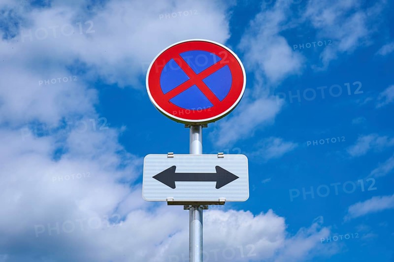 No Parking Sign, Direction, Sky, Clouds, Ossiach, Lake Ossiach, Carinthia, Austria, Europe