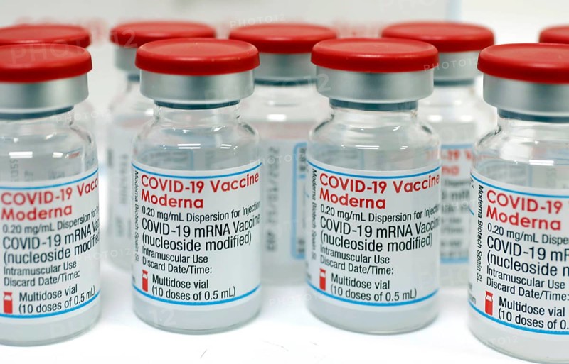 Ampoules with the active ingredient Moderna for vaccinations against Covid19, Schönefeld, 03.12.2021