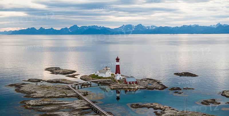 Tranoy Fyr Lighthouse, Tranoy Fyr, Lofoten in the back, Hamaroy, Ofoten, Vestfjord, Nordland, Norway, Europe