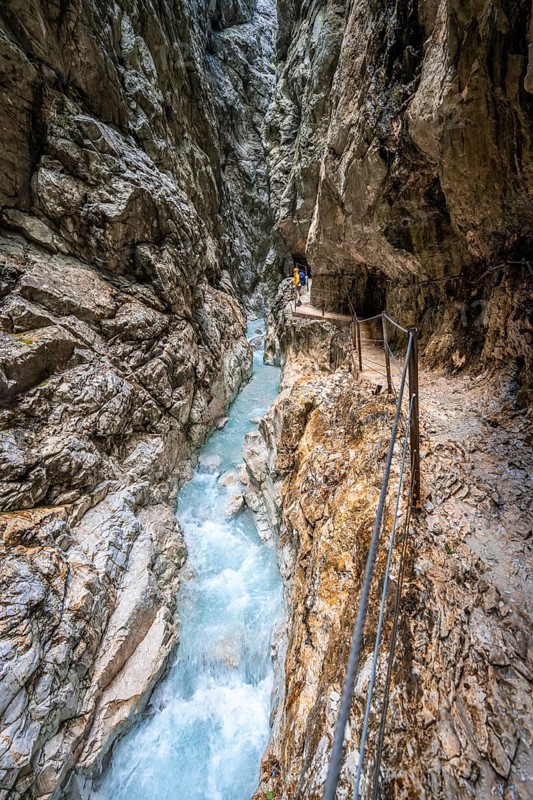 Hiking trail through the Höllentalklamm, near Garmisch-Partenkirchen, Werdenfelser Land, Upper Bavaria, Bavaria, Germany, Europe