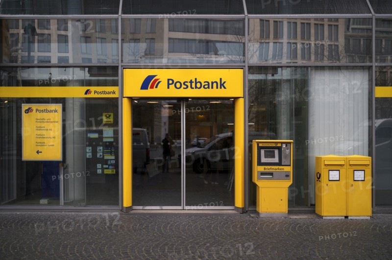 Deutsche Post, post office, Postbank, stamp vending machine, letterbox, logo, Old Town, Frankfurt am Main, Hesse, Germany, Europe