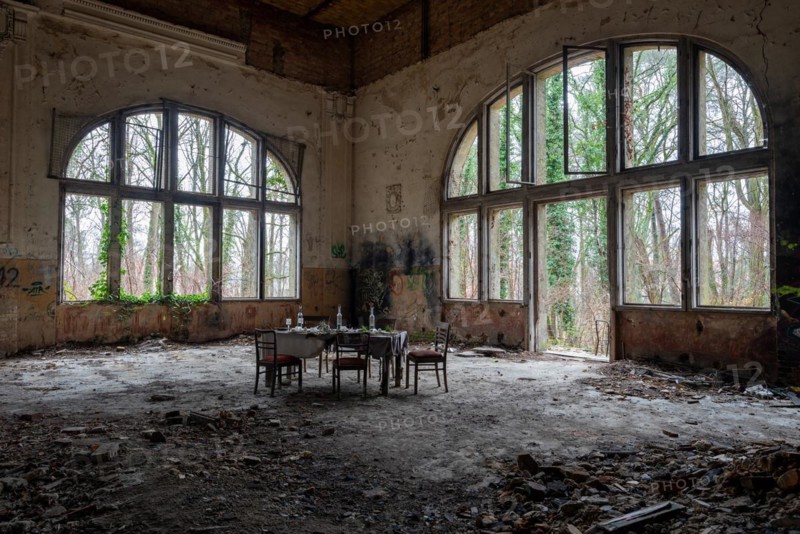 Former dining room of the Alpenhaus, Beelitz-HeilstÃ¤tten, once a lung sanatorium, from 1945 to 1994 military hospital of the Soviet army, today a lost place, Beelitz, Brandenburg, Germany, Europe