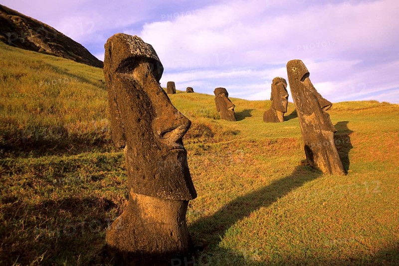 South America, Chile, Pacific, Moais on Easter Island, Ranu Raraku, Rano Raraku, Easter Island, Chile, South America