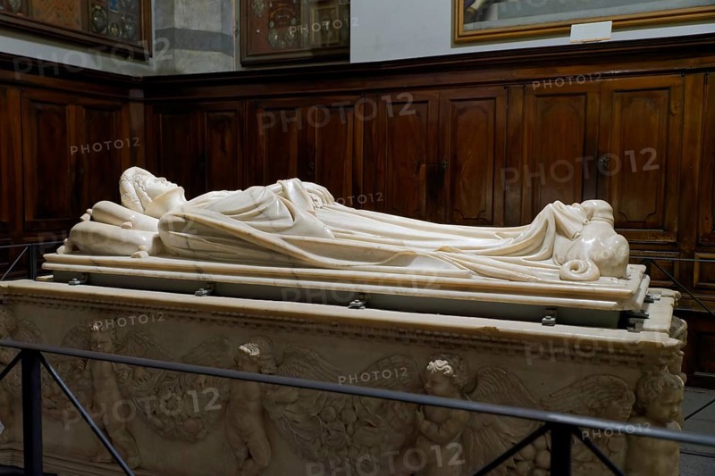 Tomb of Ilaria del Caretto, Monumento funebre a Ilaria del Carretto, sculptor Jacopo della Quercia, c. 1406, Gothic, Sacristy, Sagrestia, Cathedral, Cattedrale di San Martino also Duomo di Lucca, Lucca, Tuscany, Italy, Europe