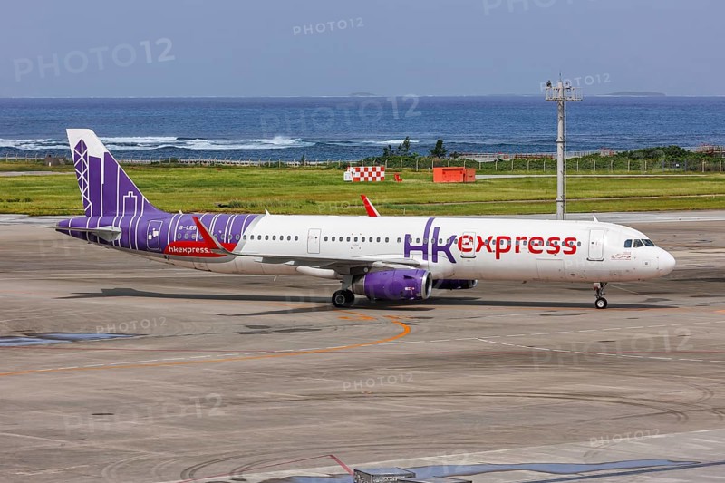 An Airbus A321 aircraft of HK Express with the registration B-LEB at Okinawa Airport (OKA) in Naha, Japan, Asia