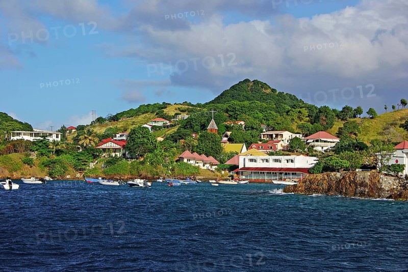 Caribbean, French Antilles, Guadeloupe, Les Saintes, Terre de Haut, houses in the bay of the village of the same name, North America