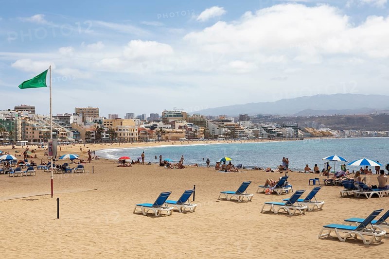 Playa de las Canteras beach, Las Palmas, Las Palmas province, Gran Canaria, Canary Islands, Spain, sunbed, parasol, sea, Europe