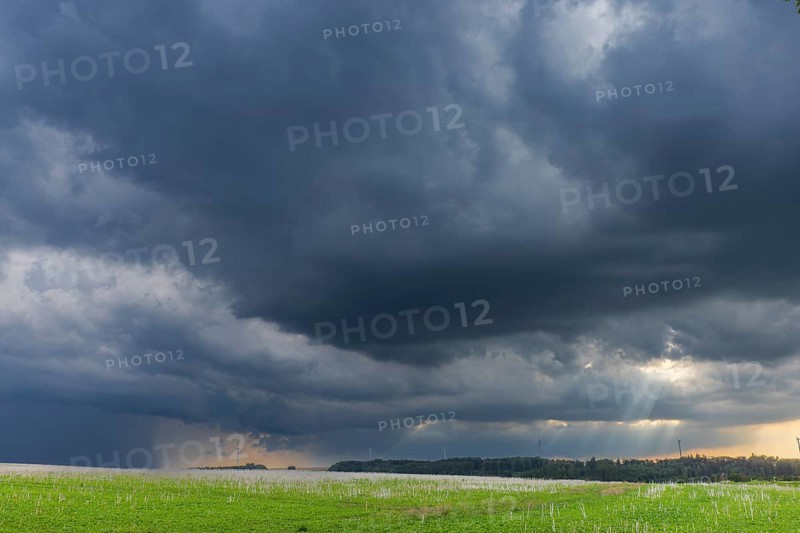 Thunderclouds over the Klingenberg Dam in the Ore Mountains, Klingenberg, Saxony, Germany, Europe