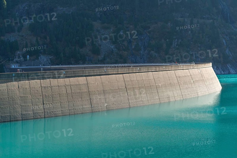Schlegeis dam (1790m), Schlegeis reservoir, Zillertal Alps, Tyrol, Austria, Europe