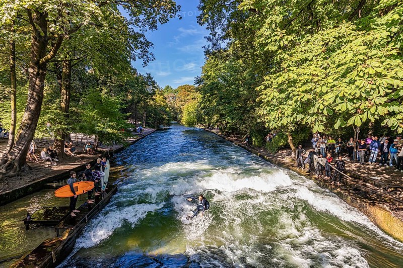 Surfer at the Eisbach in the English Garden, Munich, Bavaria, Germany, Europe