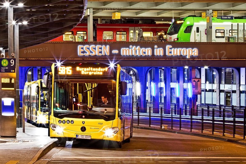 Essen public transport buses and regional trains at the main railway station, mobility, Deutschlandticket, Europaplatz, Essen, Ruhr area, North Rhine-Westphalia, Germany, Europe