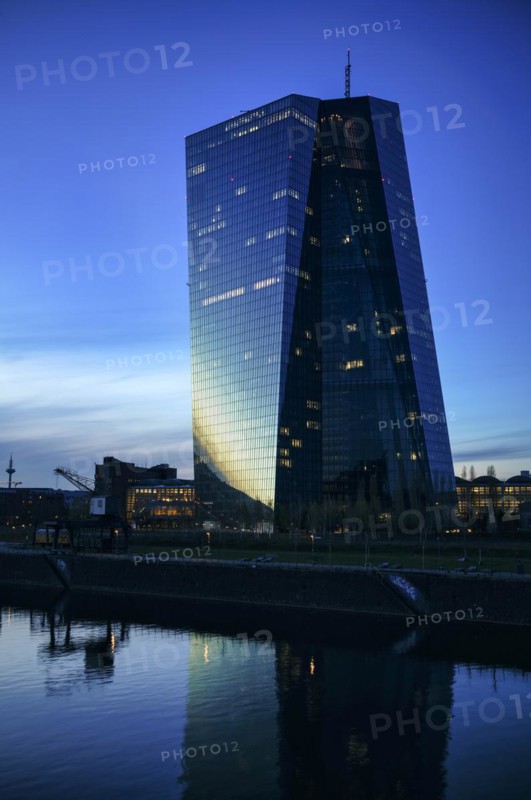 European Central Bank, ECB, Osthafen, Ostend, twilight, sunset, blue hour, Frankfurt am Main, Hesse, Germany, Europe