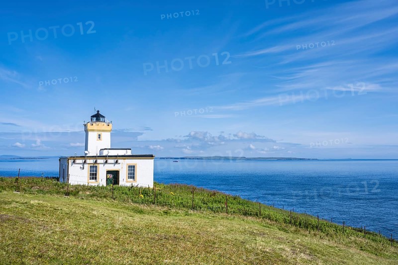 Duncansby Head lighthouse on the north-east tip of Scotland, County Caithness, Scotland, United Kingdom, Europe