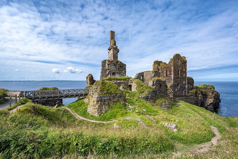 Girnigoe and Sinclair Castle, Rock Castle on the North Sea Coast, Wick, County Caithness, Scotland, United Kingdom, Europe