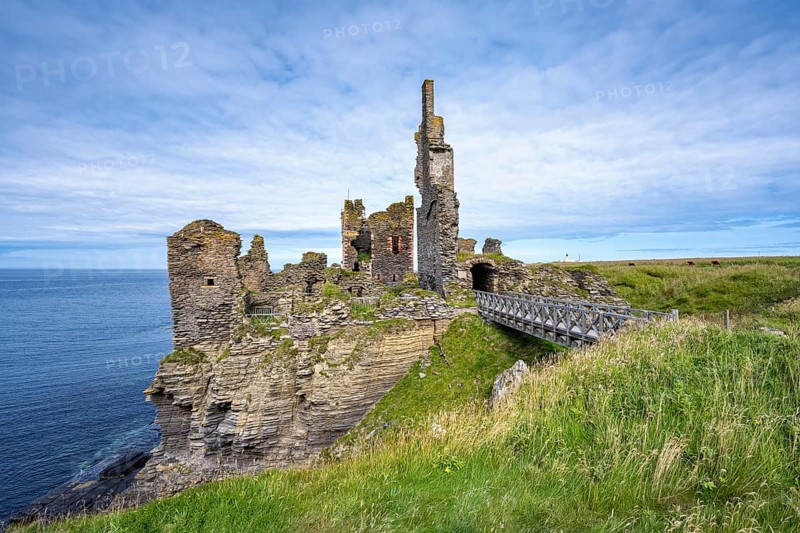 Girnigoe and Sinclair Castle, Rock Castle on the North Sea Coast, Wick, County Caithness, Scotland, United Kingdom, Europe