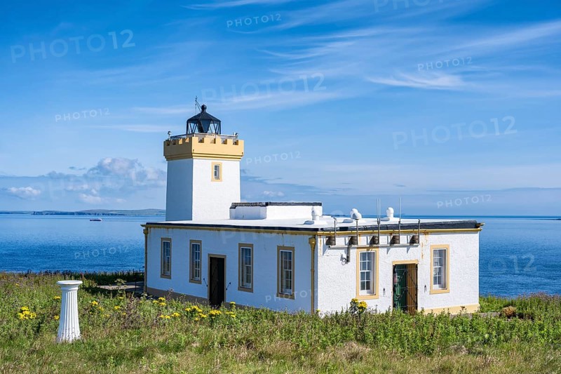 Duncansby Head lighthouse on the north-east tip of Scotland, County Caithness, Scotland, United Kingdom, Europe