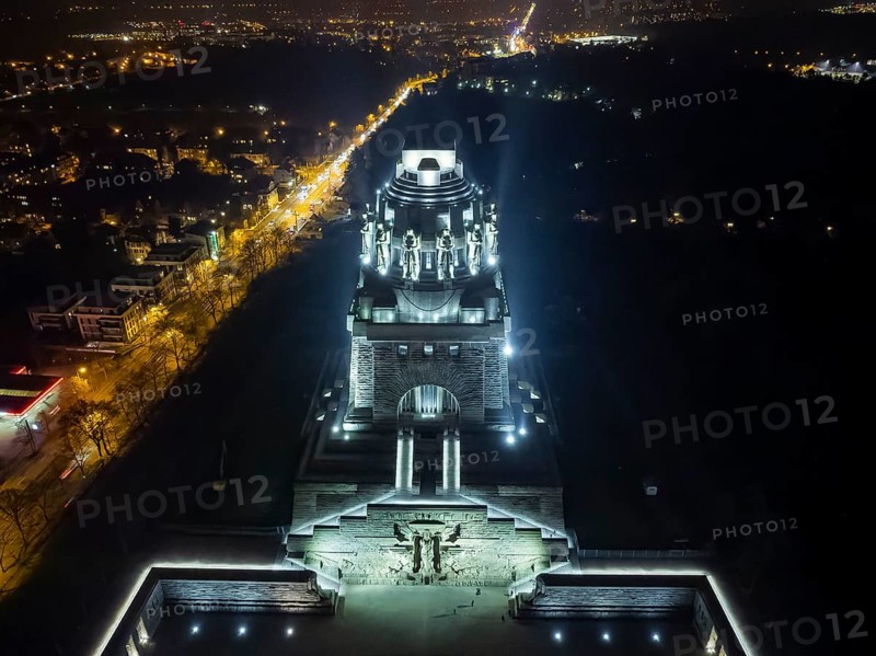 The Monument to the Battle of the Nations in the south-east of Leipzig was erected in memory of the Battle of the Nations according to designs by the Berlin architect Bruno Schmitz and inaugurated on 18 October 1913. The sculptural works were designed by the sculptors Christian Behrens and Franz Metzner