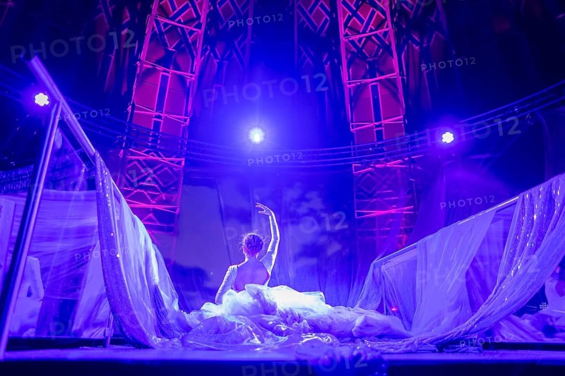 BALLET MEETS ORIENT