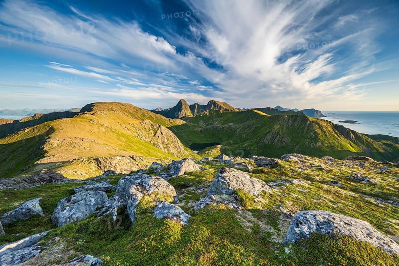 View of mountains and landscape along the Dronningruta hike, near Nyksund, Langoya Island, Vesteralen, Northern Norway, Norway, Europe