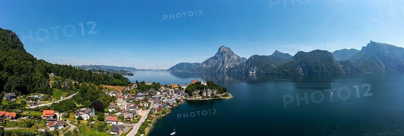 Drone shot, panorama shot, Johannesberg Chapel, Traunkirchen with Traunstein, Lake Lake Traun, Salzkammergut, Upper Austria, Austria, Europe