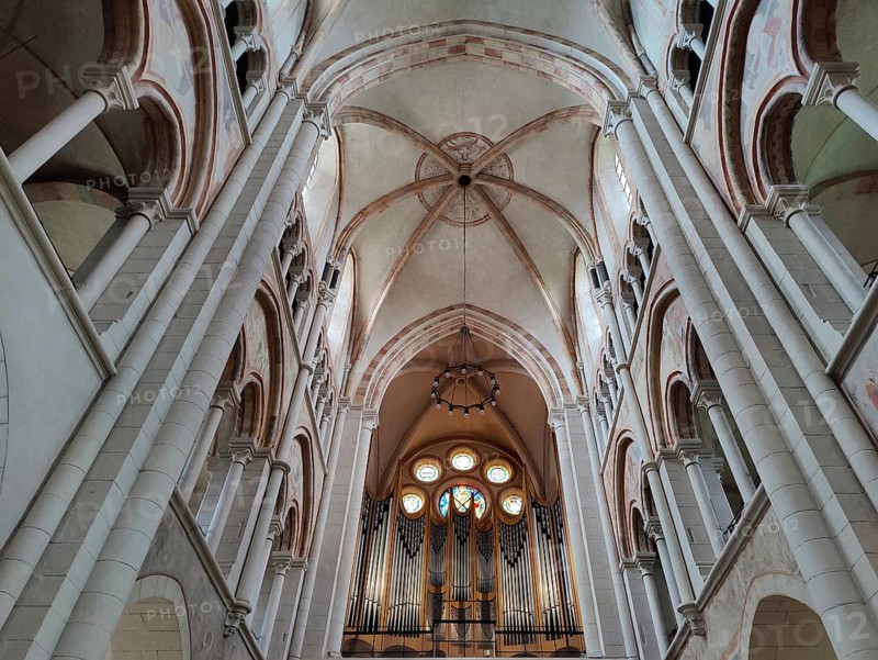Limburg Cathedral St. George, interior view with organ and view upwards to the ceiling, Limburg an der Lahn, Hesse, Germany, Europe