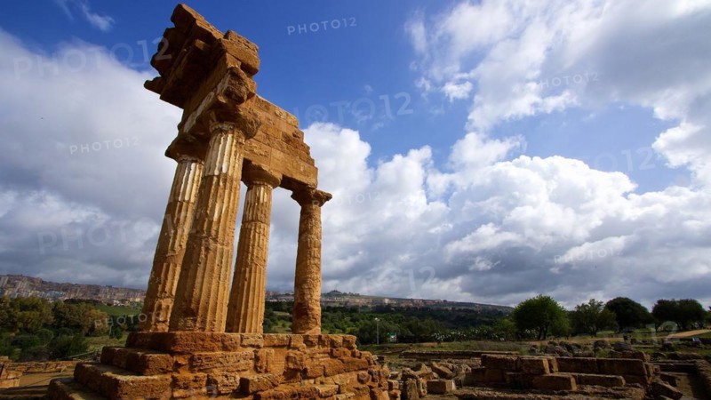 Super wide angle shot, columns, chapter, entablature, corner of a temple, post-thunderstorm mood, temple of Dioscuri, valley of the temples, valle dei templi, Agrigento, Sicily, Italy, Europe