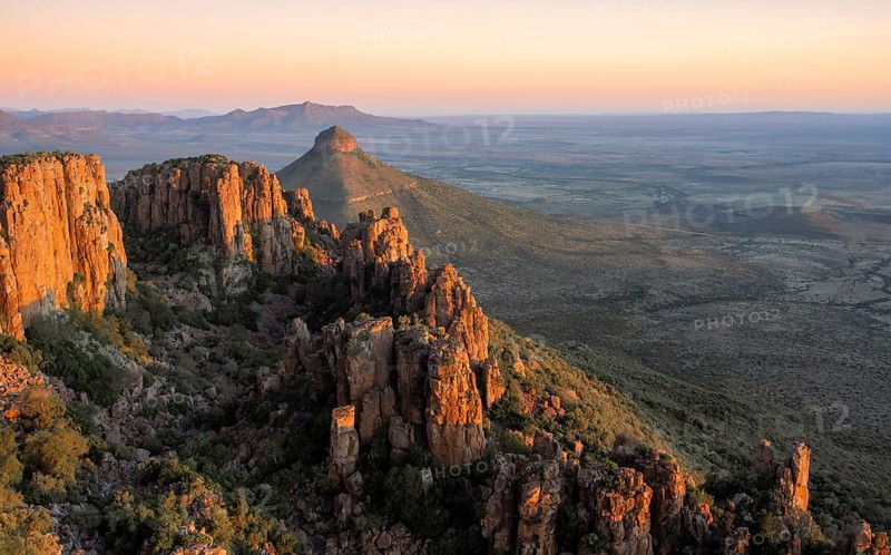 View of the Valley of Desolation at sunset, eroded rock needles made of dolorite, Camdeboo National Park, Graaff-Reinet, Eastern Cape, South Africa, Africa