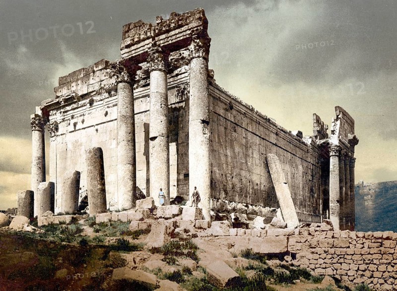 Der Jupitertempel, Baalbek, Heiliges Land, Libanon, ca. 1890, Historic, digitally restored reproduction from a 19th century original, The Temple of Jupiter, the Holy Land, 1890, Historic, digitally restored reproduction from a 19th century original