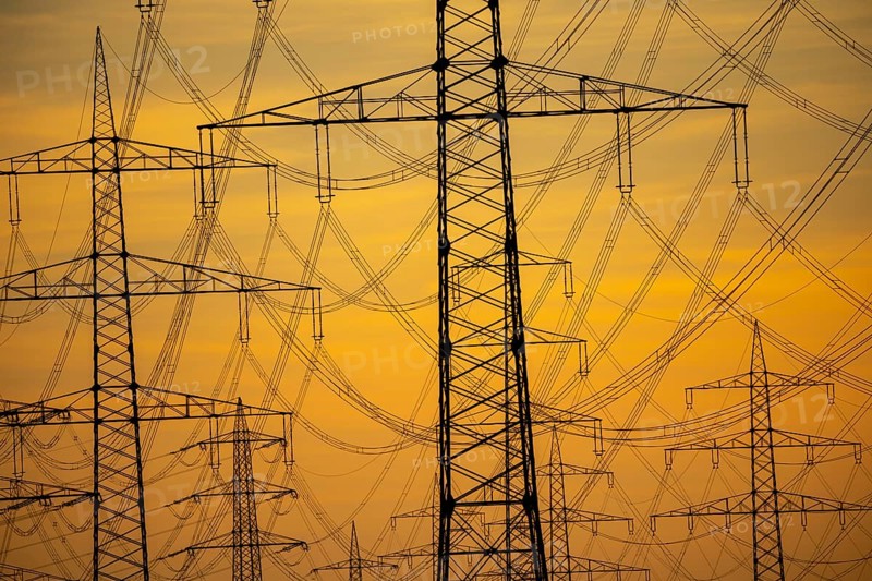Extra-high-voltage lines, 380 KV, power line, the electricity comes from the Rhenish lignite mining area, at the Neurath power station, near Grevenbroich, Germany, Europe