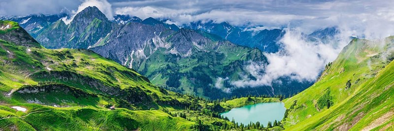 Panorama from Zeigersattel to Seealpsee, on the left behind the Höfats 2259m, AllgÃ¤u Alps, AllgÃ¤u, Bavaria, Germany, Europe
