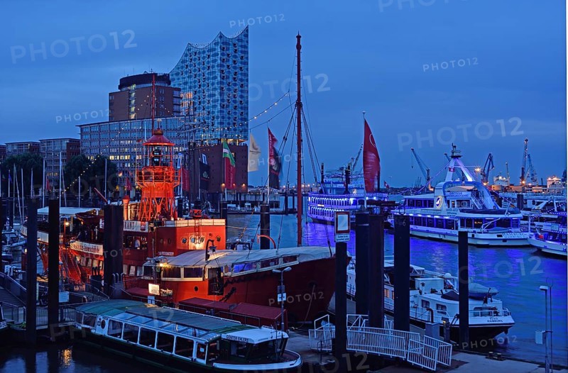 Germany, Hamburg, HafenCity, Kehrwiederspitze, Elbphilharmonie, Europe