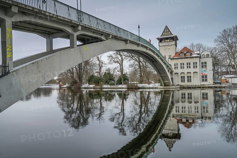 Culture Centre on the Island of Youth, Abteibrücke, Spree, Treptower Park, Treptow, Treptow-Köpenick, Berlin, Germany, Europe