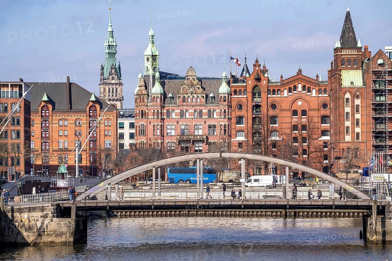Hafencity, Überseequartier, Speicherstadt, Magdeburger Hafen, Busanbrücke, Germany, Europe