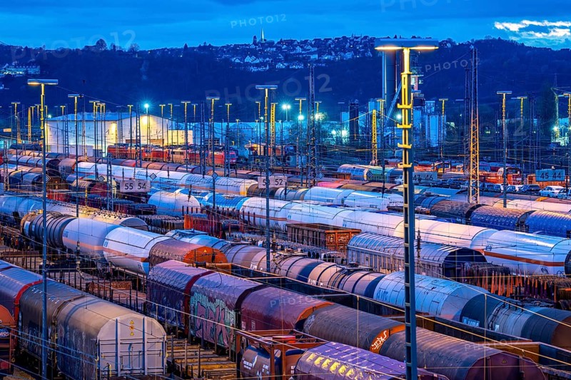 The Hagen-Vorhalle marshalling yard, one of the 9 largest in Germany, is located on the Wuppertal-Dortmund railway line and has 40 directional tracks on which goods trains are assembled, in the evening, North Rhine-Westphalia, Germany, Europe