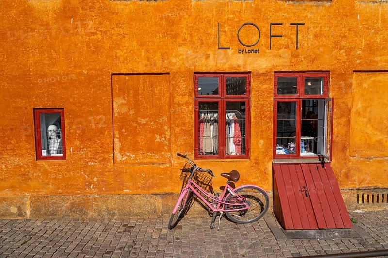 Christianshavns, fashion shop, old district, at the same time very lively and hip neighbourhood, crossed by many canals, with shops, pubs, living space, Copenhagen, Denmark, Europe