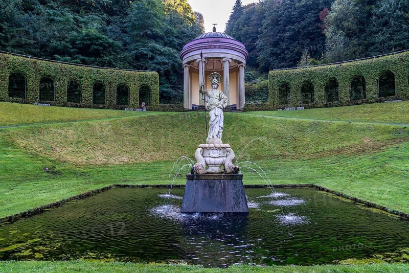 Historic baroque gardens in Kleve, from the 17th century, amphitheatre on the Springenberg, statue of Pallas Athena, spa town of Kleve, North Rhine-Westphalia, Germany, Europe
