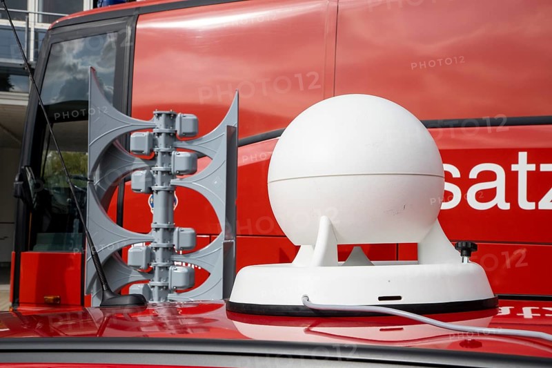 Electronic siren for civil protection, used in hazardous situations to warn the population of dangers, with loudspeaker and siren signals, rear vehicle of the Bochum professional fire brigade, operations control centre