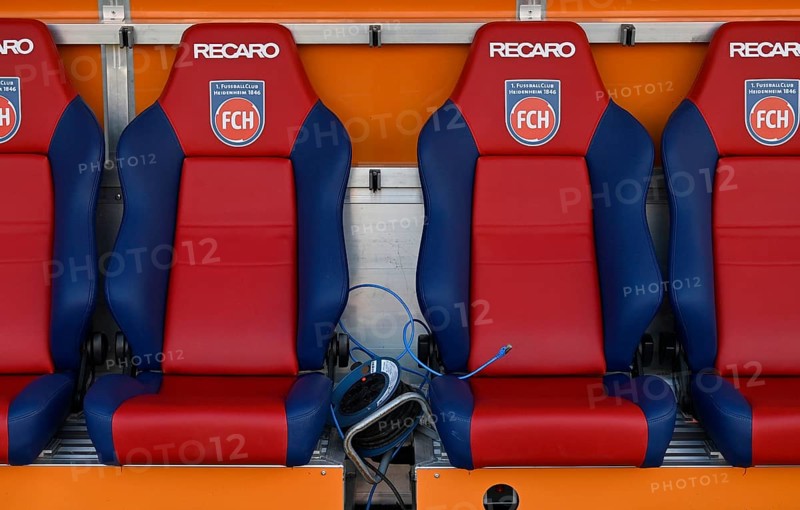 Recaro seats on coach's bench, bench, logo, LAN cable, network cable for laptop or tablet, digital, 1. FC Heidenheim 1846 FCH, Voith-Arena, Heidenheim, Baden-Württemberg, Germany, Europe