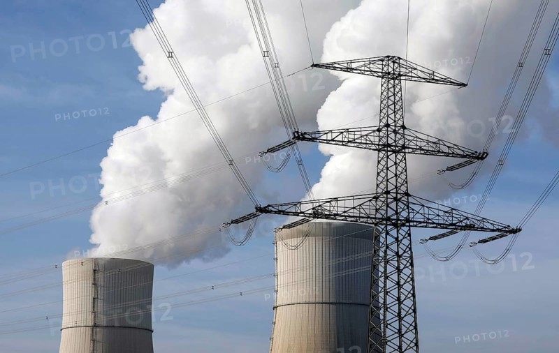 Schwarze Pumpe lignite-fired power plant operated by LEAG Lausitz Energie Kraftwerke AG. The phase-out of coal-fired power generation is to take place by 2038, 11.11.2021