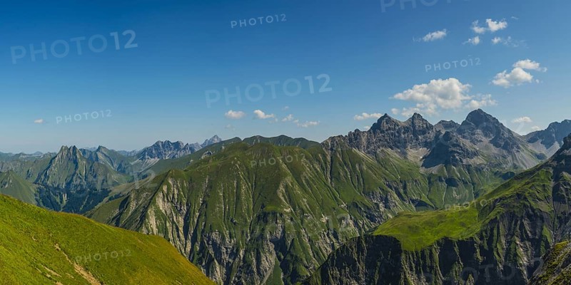 Panorama from Wildengundkopf, 2238m to Höfats 2259m, GroÃŸer Wilder, 2379m, Öfnerspitze, 2576m, and GroÃŸer Krottenkopf, 2656m AllgÃ¤u Alps, AllgÃ¤u, Bavaria, Germany, Europe
