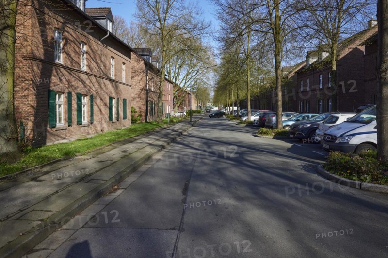 WallstraÃŸe housing estate with former workers' houses of the Nordstern colliery in Gelsenkirchen, Ruhr area, independent city, North Rhine-Westphalia, Germany, Europe
