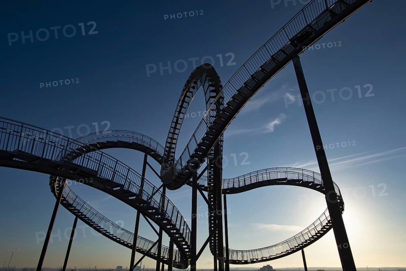 Landmark Tiger & Turtle Magic Mountain by Heike Mutter and Ulrich Genth, walk-in sculpture in the form of a rollercoaster, on the Heinrich-Hildebrand-Höhe spoil tip, Angerpark, Duisburg, North Rhine-Westphalia, Germany, Europe
