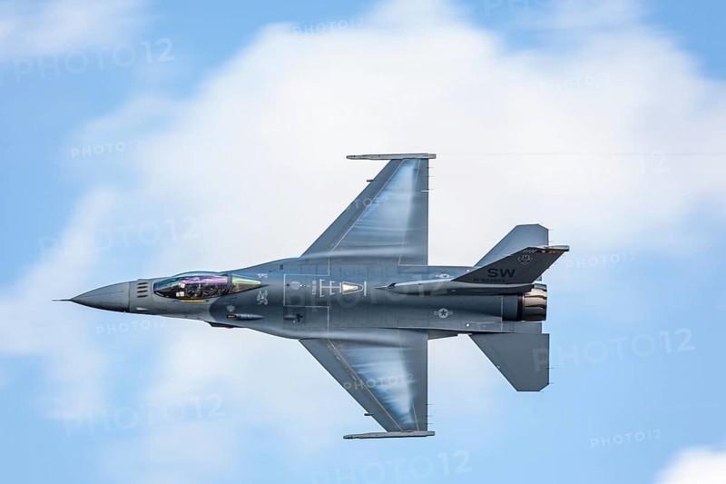 The F-16 Fighting Falcon Viper jet performing in air show at NAS Jacksonville, Florida, USA, North America