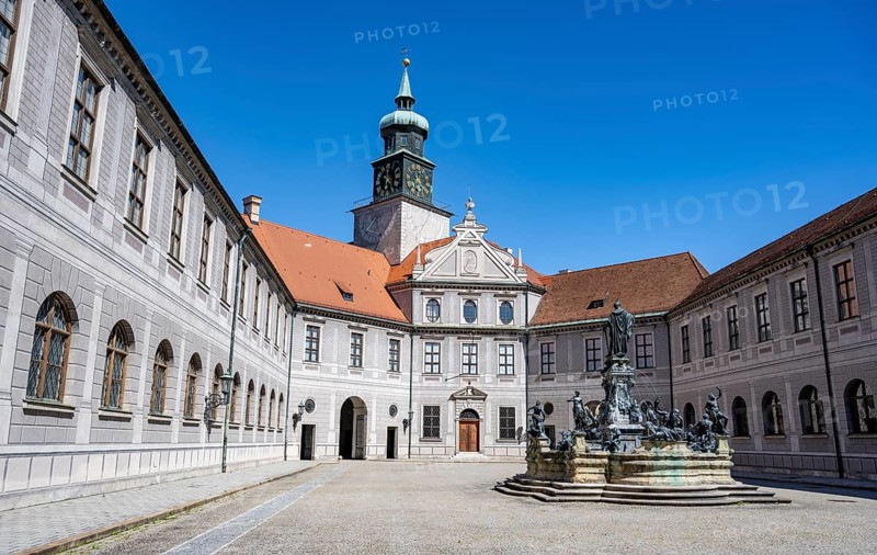 Fountain courtyard with Perseus Fountain, inner courtyard in the Munich Residence, Munich, Upper Bavaria, Bavaria, Germany, Europe